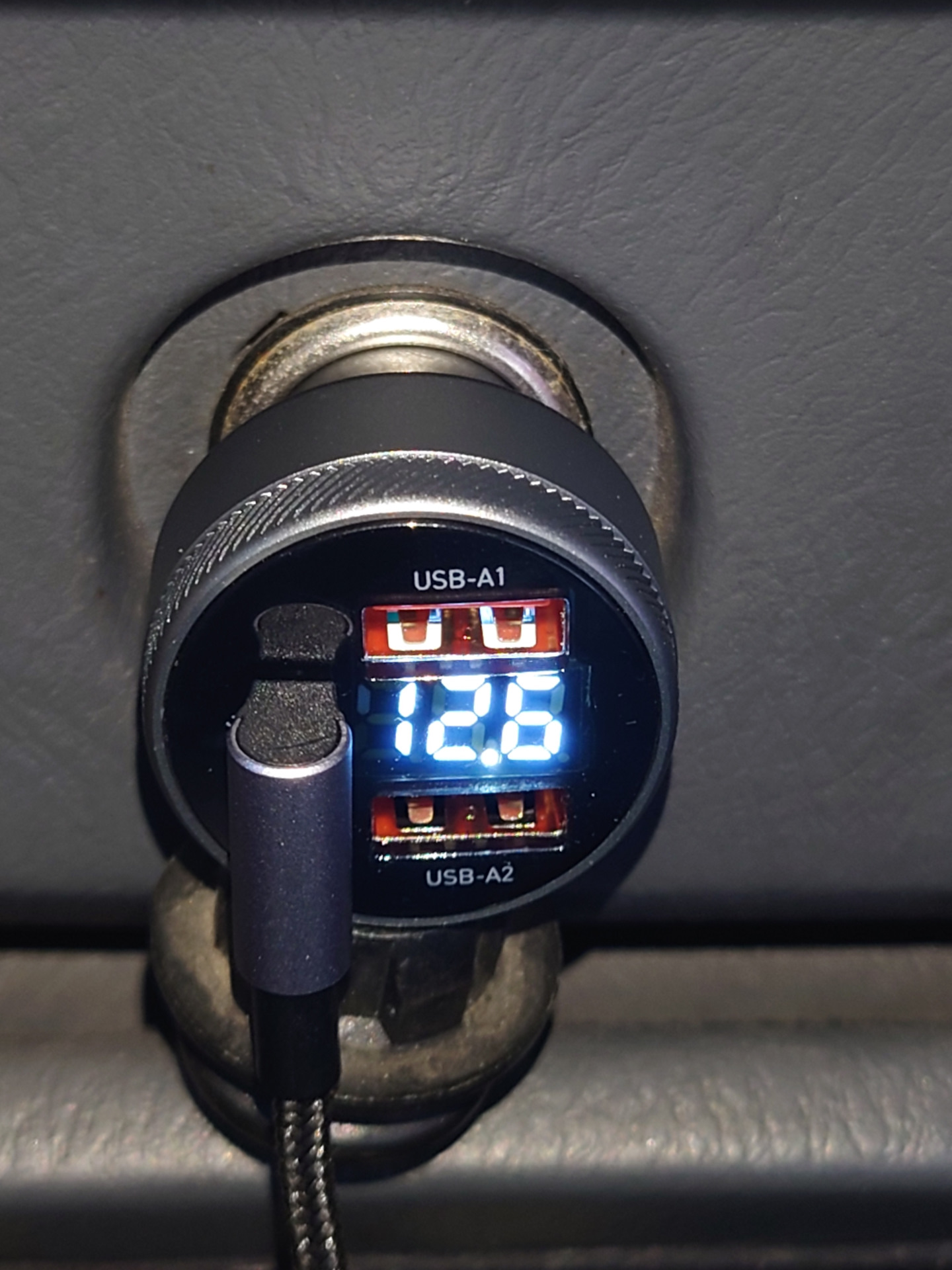 Цифровой автомобильный вольтметр постоянного тока в корпусе — Honda ...