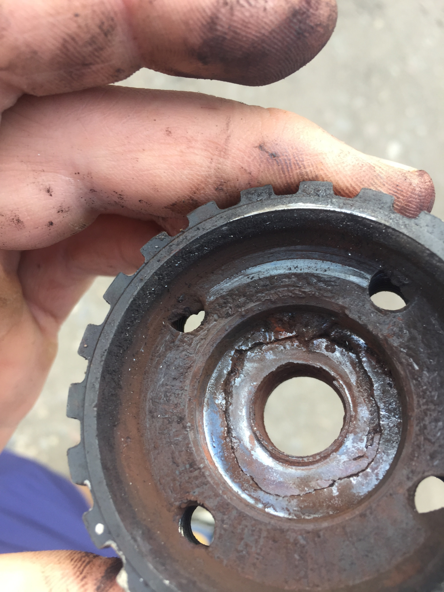 Поломка! Демпферный шкив походу срезало шпонку — Audi 100 (C4), 2 л ...