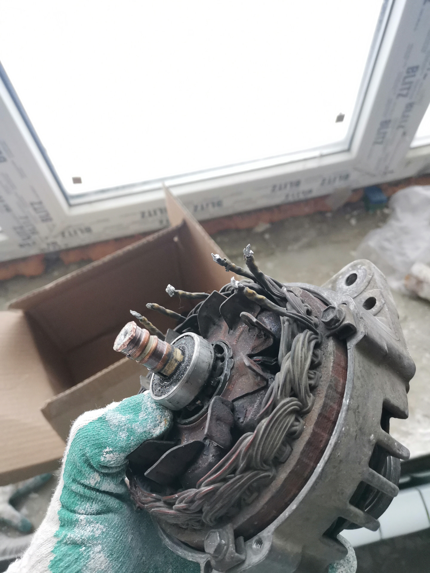 Пропал заряд аккумулятора — Skoda Octavia A4 Mk1, 1,6 л, 2003 года ...