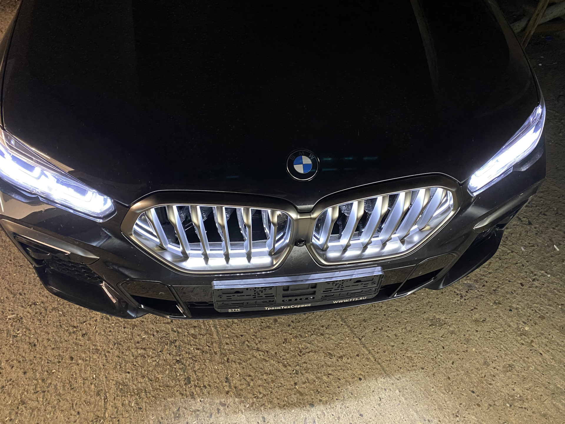 Решетка радиатора bmw x5 g05. Подсветка ноздрей на бмв х5 g05. Подсветка ноздрей bmw x5g05. Подсветка ноздрей bmw x5g05. Подсветка решетки радиатора бмв.