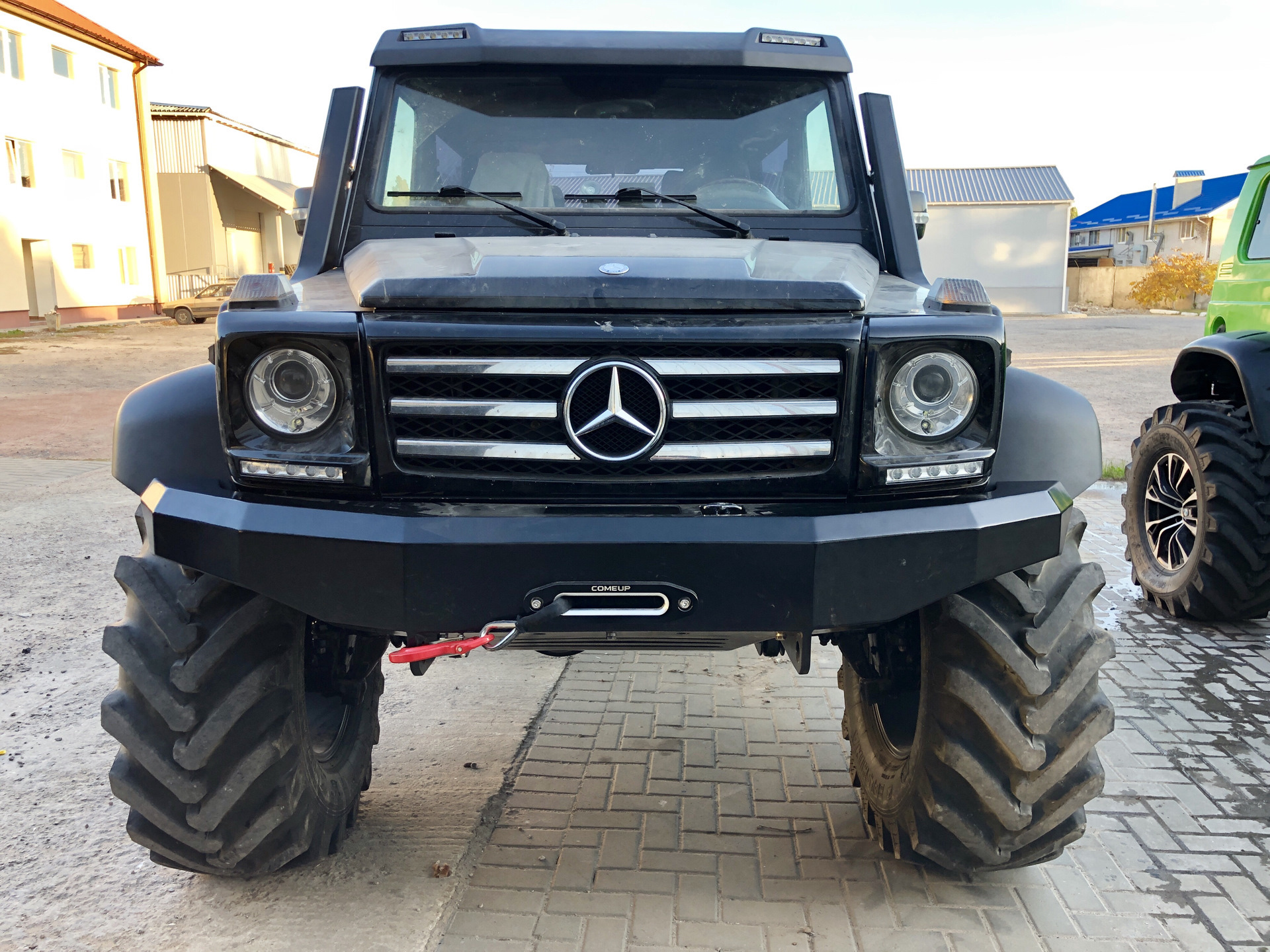 Mercedes g на 33 колесах