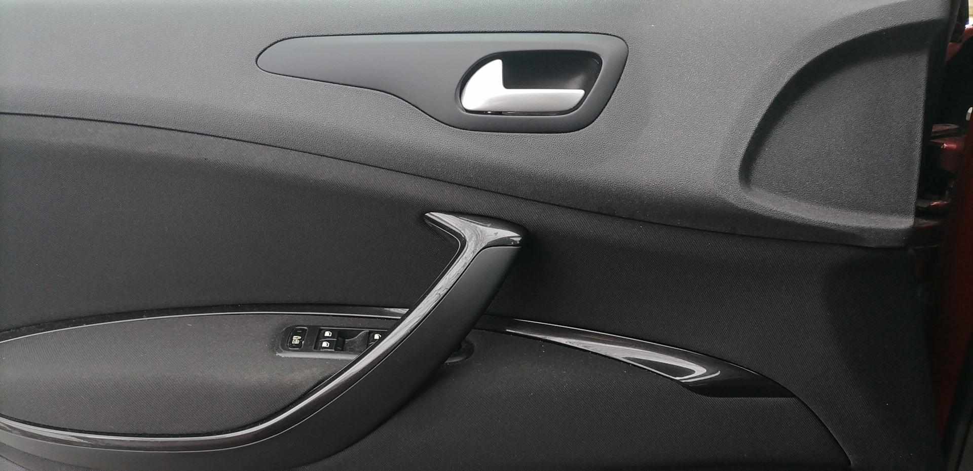 Восстановление покрытия софт-тач на пластике — Citroen C5 (2G), 2 л ...