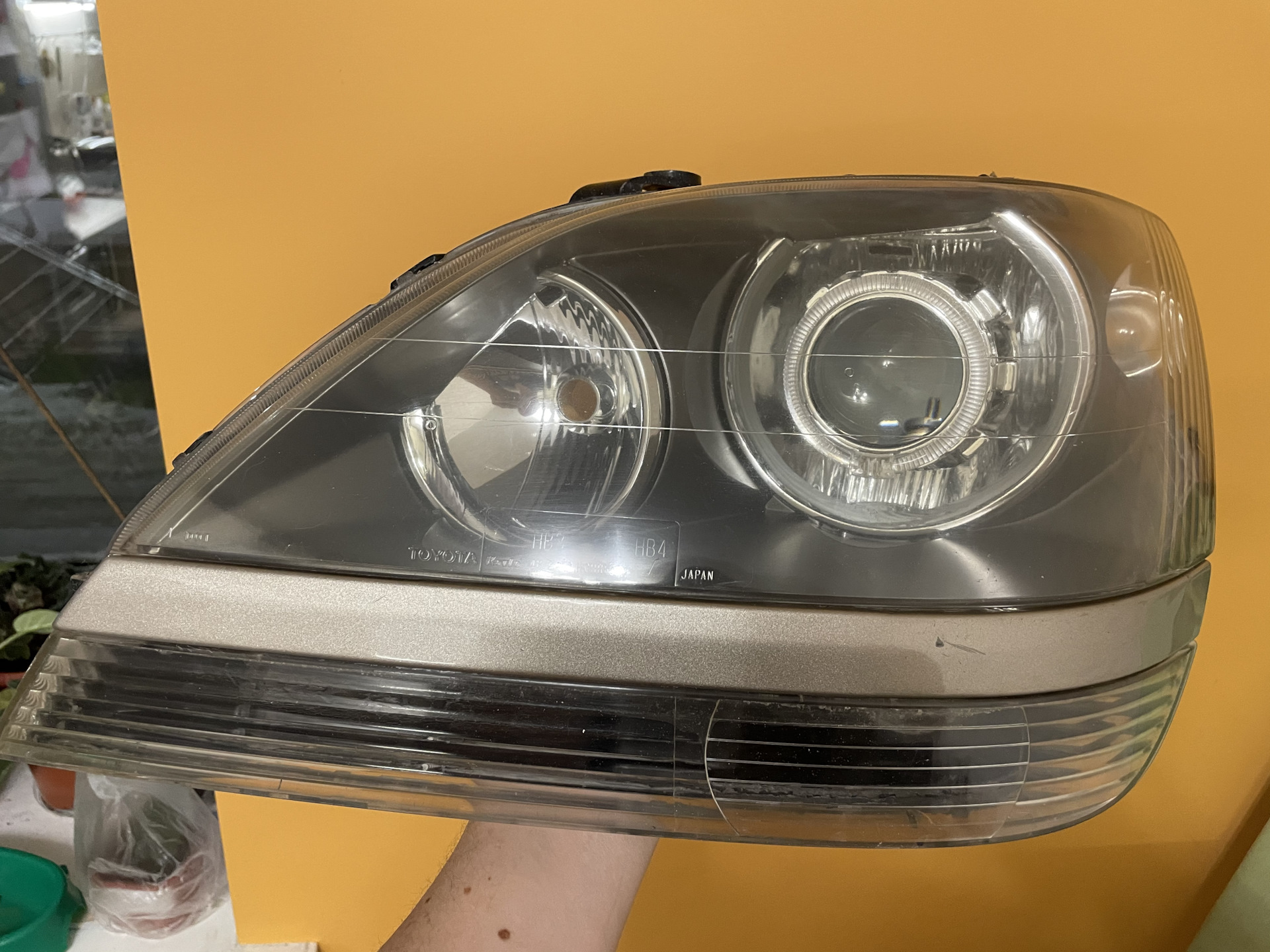 Фара теперь не потеет — Lexus RX (1G), 3 л., 2000 года | своими руками ...