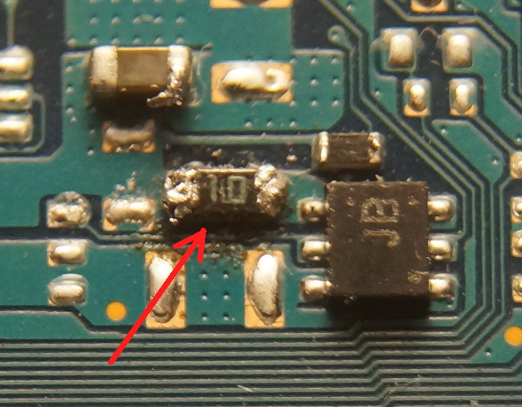 Прогорела плата усилок. Предохранитель на видеокарте. Как определить сгорела. Как определить сгоревший резистор. Как узнать сопротивление резистора если он сгорел.