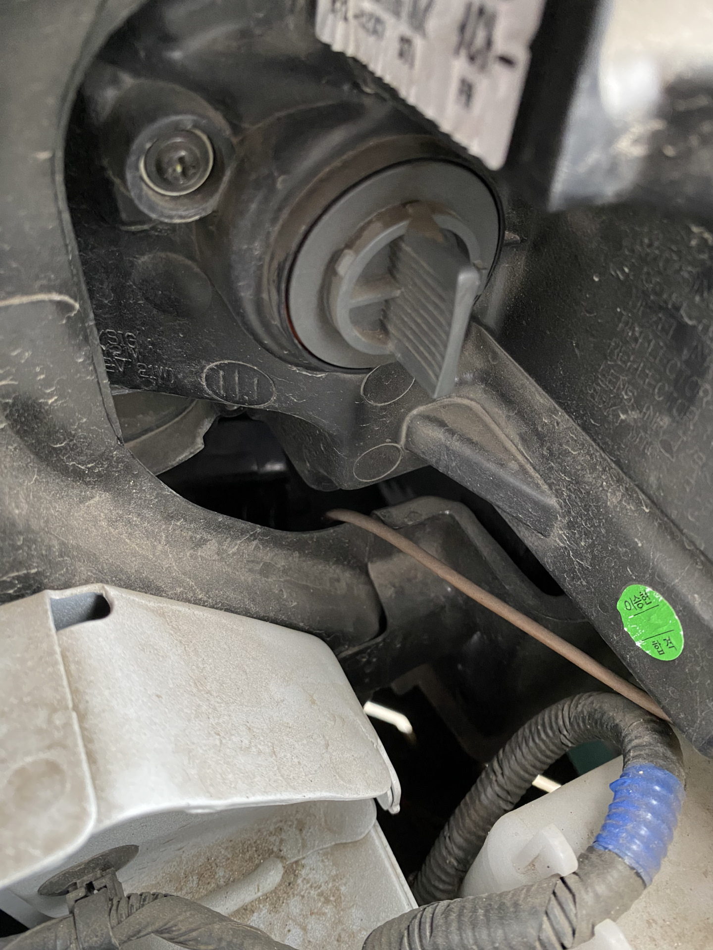 Установка двухрежимных светодиодных ламп в поворотники (ДХО в ...