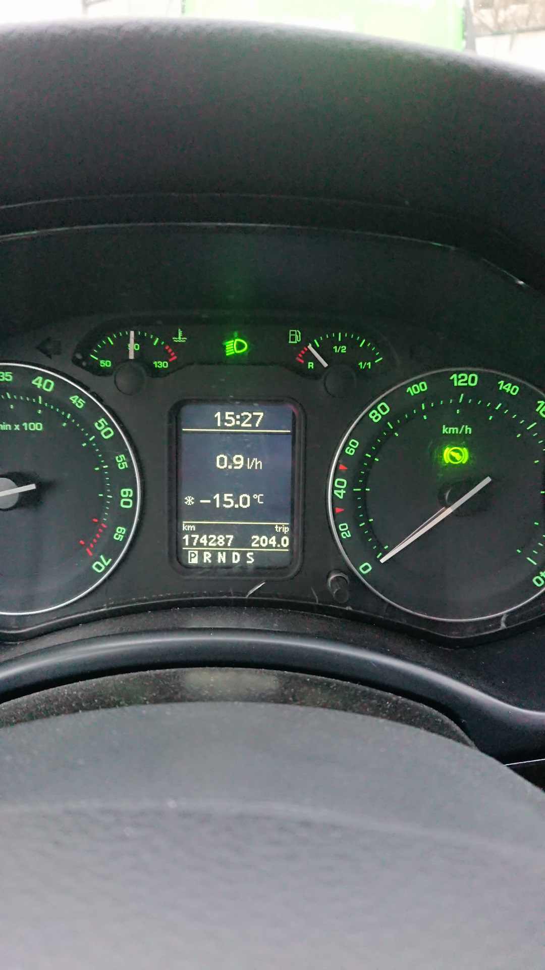 Нужна помощь! Октавия а5 2.0 fsi bvy троит на холостых оборотах ...