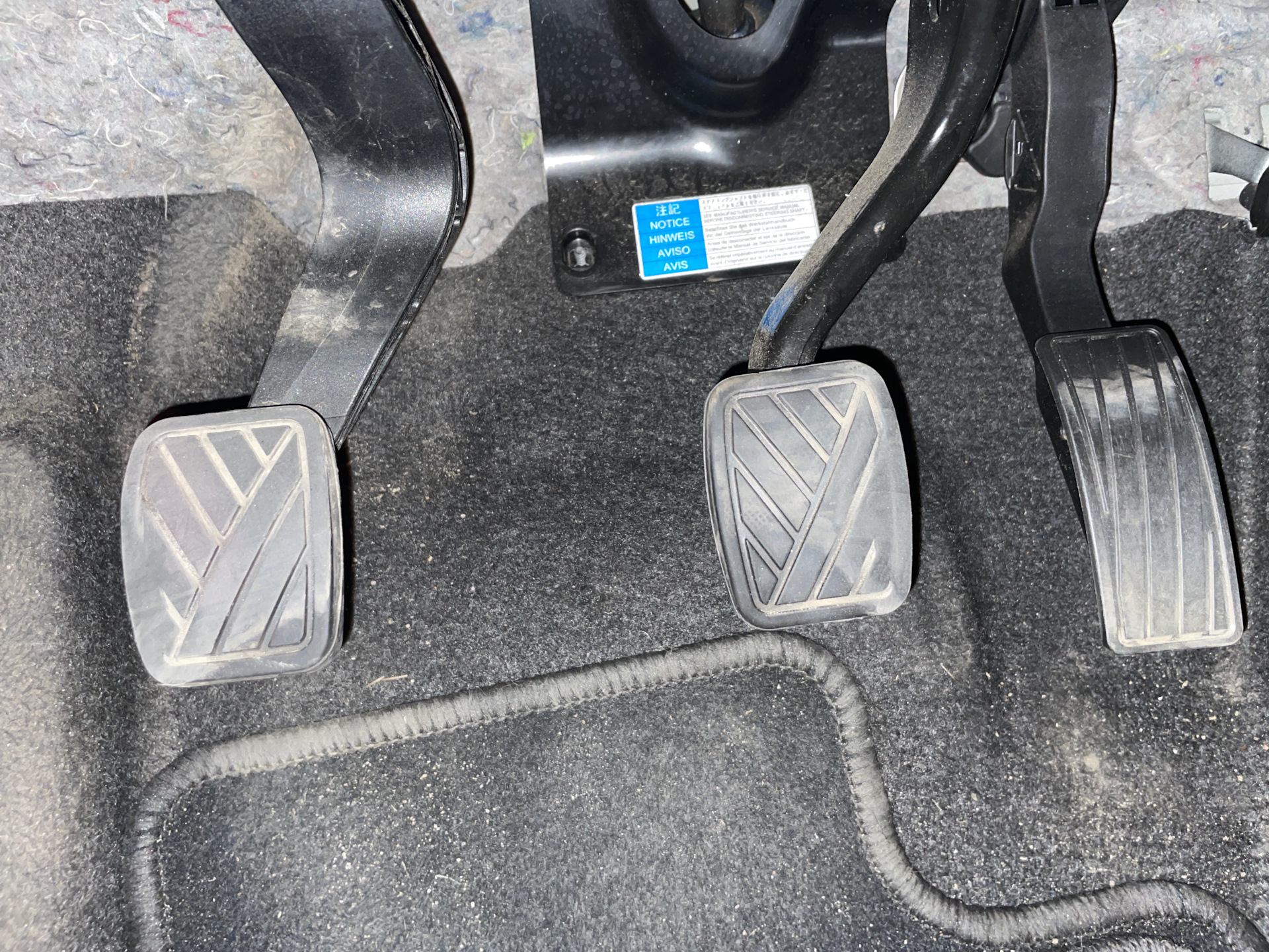 накладка на педаль сцепления — Suzuki Vitara (4G), 1,4 л, 2020 года ...