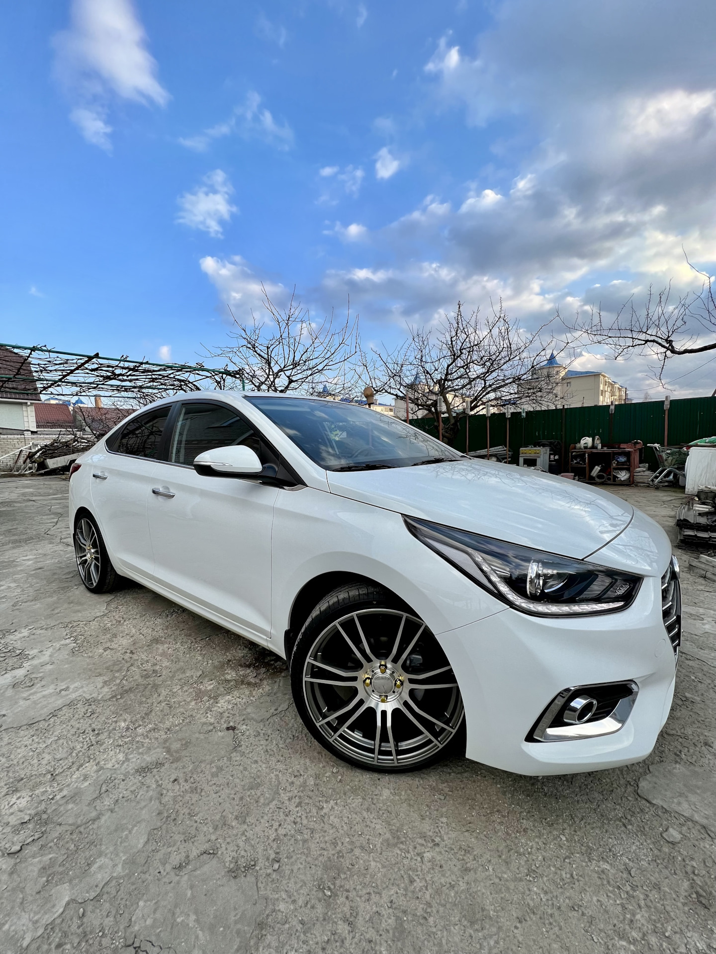 17 колеса на Солярис. — Hyundai Solaris (2G), 1,6 л, 2018 года | колёсные  диски | DRIVE2