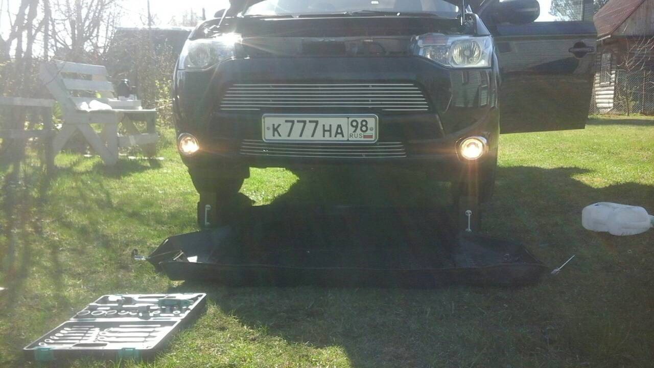 Новые рамки и шумоизоляция номерного знака! — Mitsubishi Outlander (3G ...