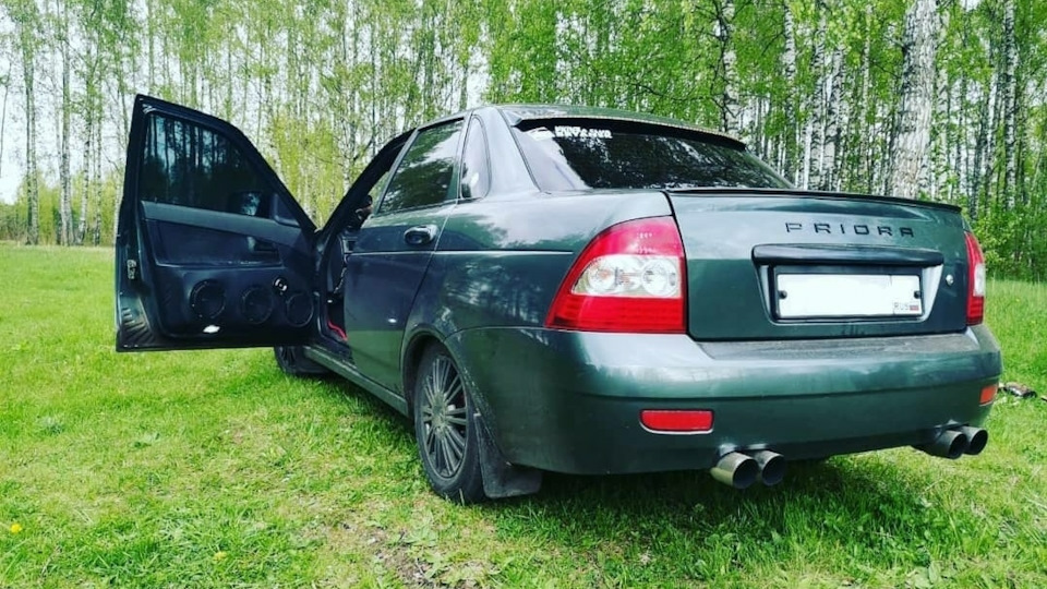Установка заднего бампера SE — Lada Приора седан, 1,6 л, 2013 года ...