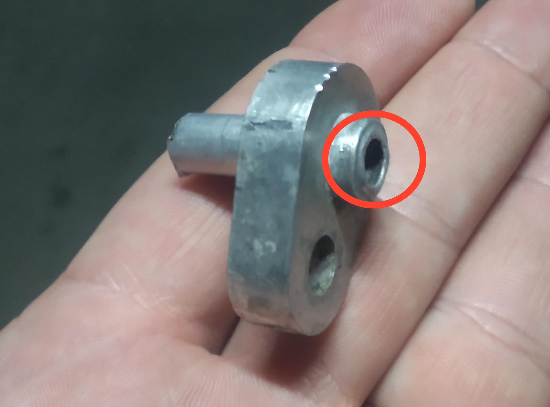 Замена трубки кондиционера. — Renault Grand Scenic III, 1,5 л, 2010 ...