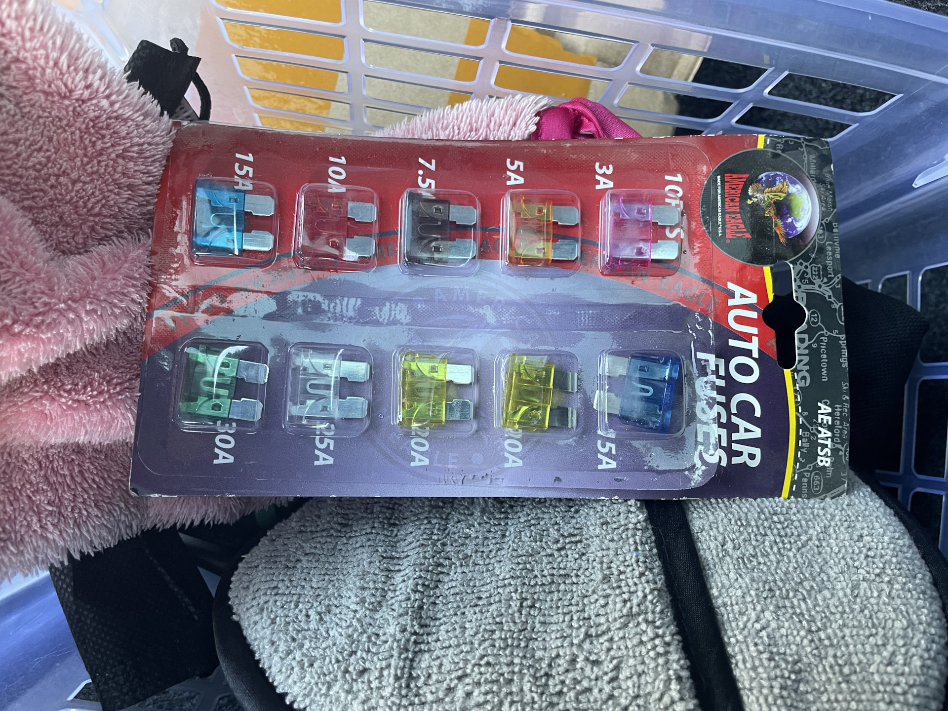 Задний дворник, где предохранитель — Skoda Rapid (1G), 1,4 л, 2013 года ...