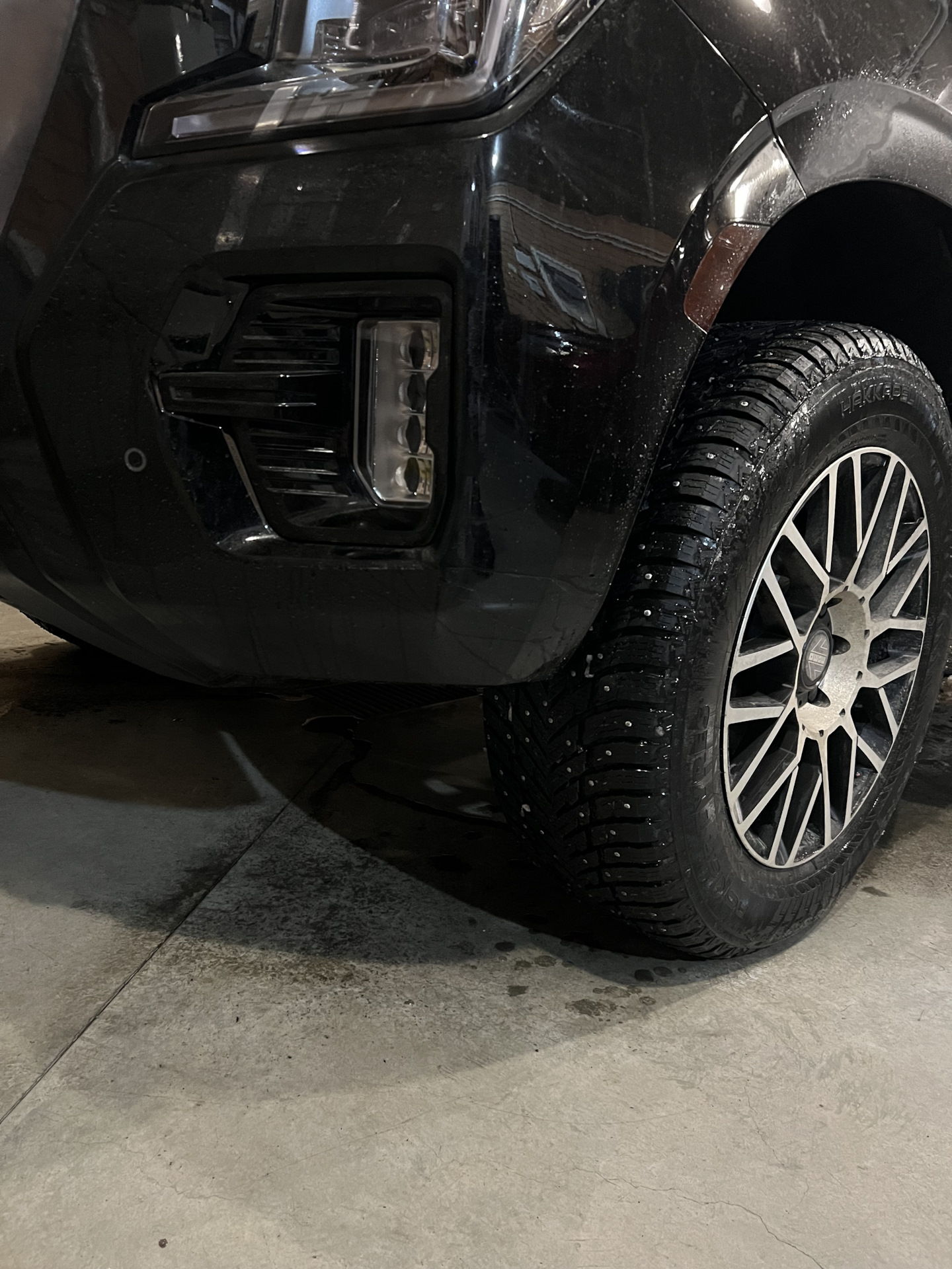 Передний брызговик — Chevrolet Tahoe (5G), 6,2 л, 2022 года ...