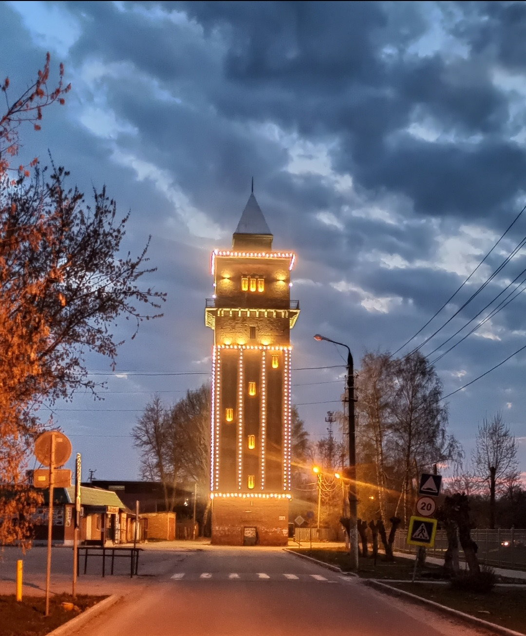 Церковь Воздвижения Креста Господня, дом оружейника Демидова, Тульская  обл., деревня Новое Павшино. — Сообщество «Драйвер-Путешественник» на DRIVE2