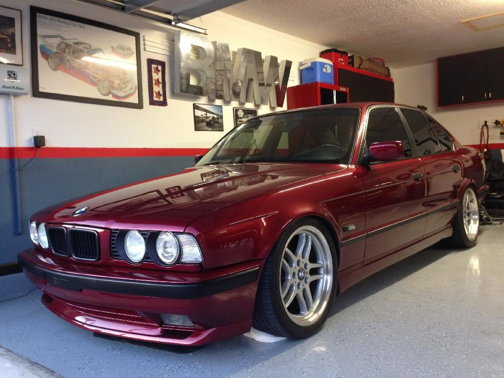 7.34 е. BMW e34 Вишневая. BMW m5 e34 Red. BMW e34 красная. BMW e34 Кэнди.