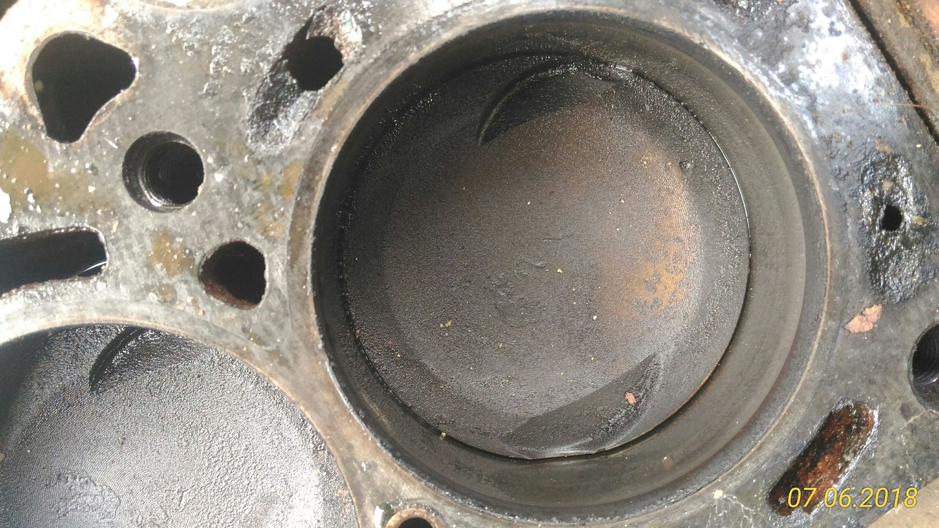 8. 8. 8. гнет ли клапана на матизе. кольцо седла клапана дэу матиз 0.