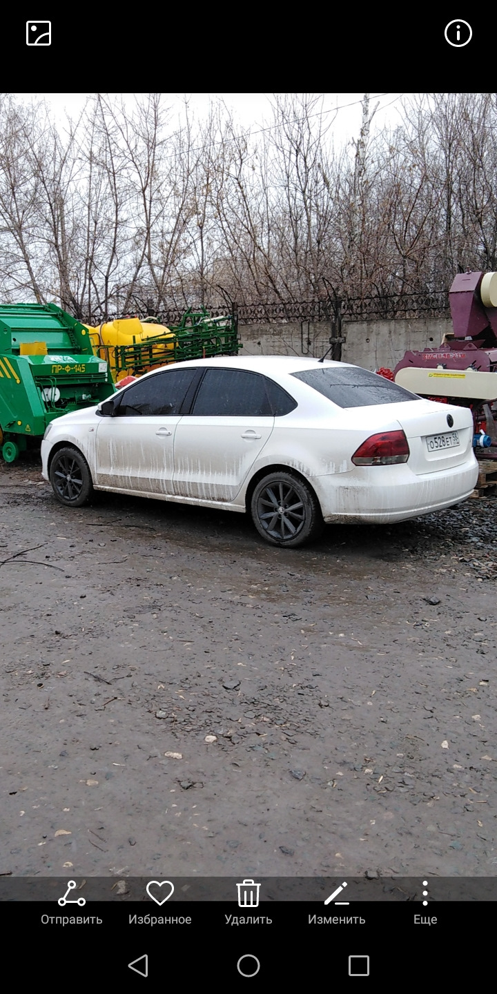 Ещё один рапидос остался без колес — Volkswagen Polo Sedan, 1,6 л, 2012  года | колёсные диски | DRIVE2