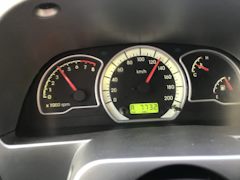 Дэу нексия на торусах. JAAAAgK0KOA 240. Дэу нексия на торусах фото. Дэу нексия на торусах-JAAAAgK0KOA 240. картинка Дэу нексия на торусах. картинка JAAAAgK0KOA 240. На стыке веков этот классический силуэт с характерным «прищуром» фар можно было встретить едва ли не в каждом дворе стран СНГ. Ксю, Нюша, Ксюша – именно так ласково называли корейскую Daewoo Nexia, ставшую для многих автомобилистов первой «новой иномаркой». И даже более – именно этот автомобиль в сознании тысяч жителей бывшего СССР стал олицетворением комфорта и надежности, недостижимых для «совкомашин». Тем удивительнее тот факт, что история самой корейской модели местами напоминает целый детективный роман, ведь этот автомобиль выпускался под целой россыпью названий и марок, о которых вы точно не слышали!