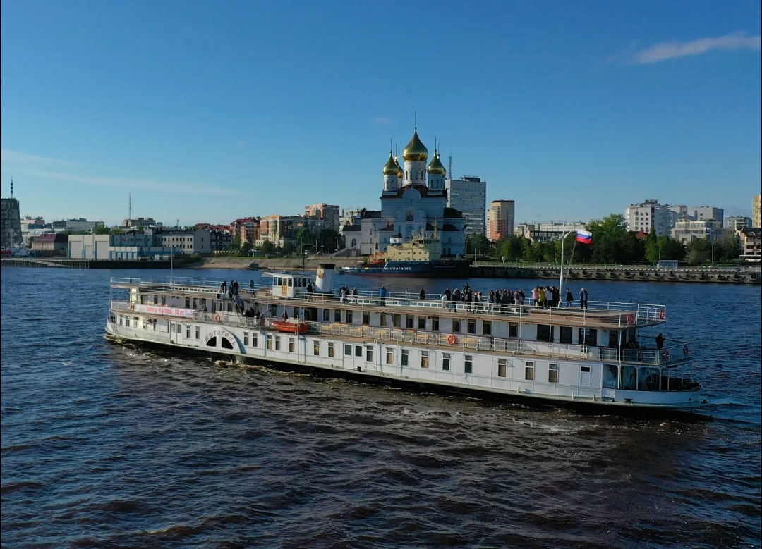 Колёсный пароход Гоголь Архангельск