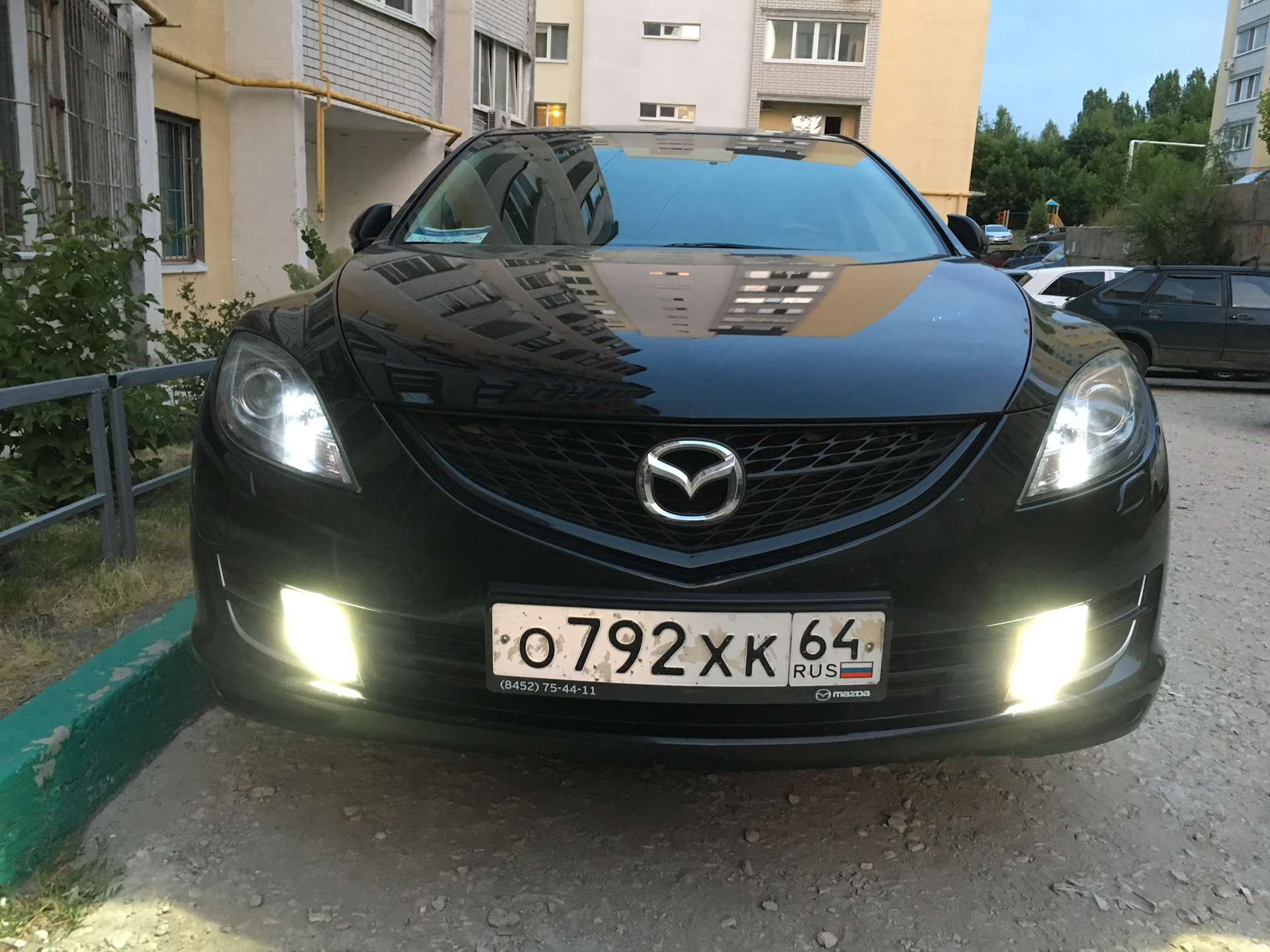 Лампочки мазда 6. Мазда 6 2008 диоды ПТФ. ПТФ Мазда 6 GH 2008. Мазда 6 2008 туманки. Мазда 6 GH диодные.