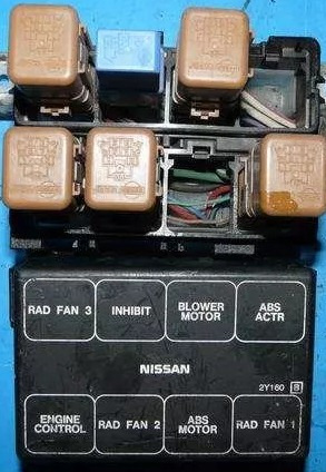 Где находится реле печки nissan maxima помогите советом, карлсон крутит без остановки - Nissan Maxima QX (A33), 3 л, 20