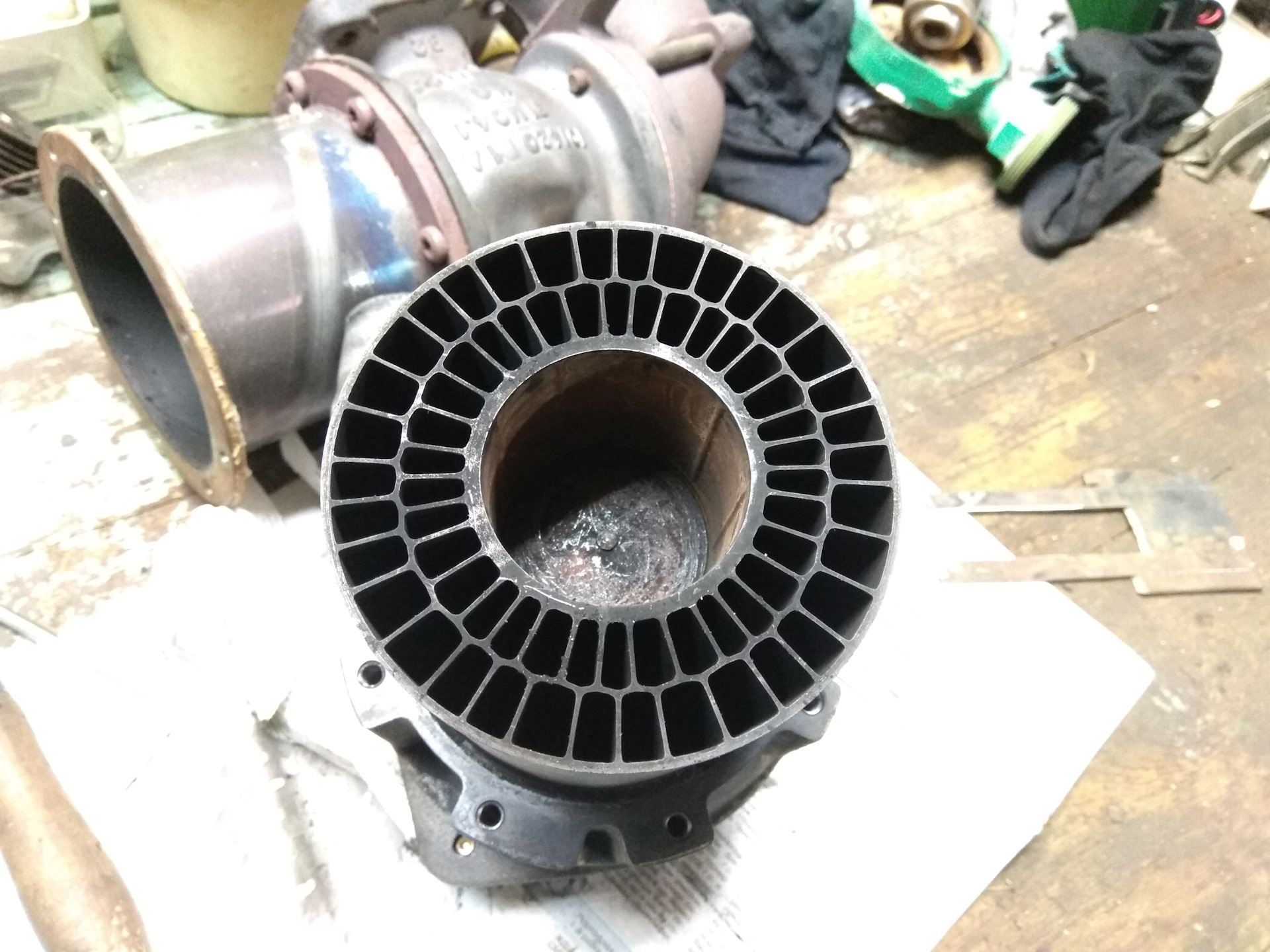 самодельный нагнетатель масла. нагнетатель своими руками. маслонагнетатель из огнетушителя. нагнетатель масла gartec 24l nd2002. топливный нагнетатель 22461701.