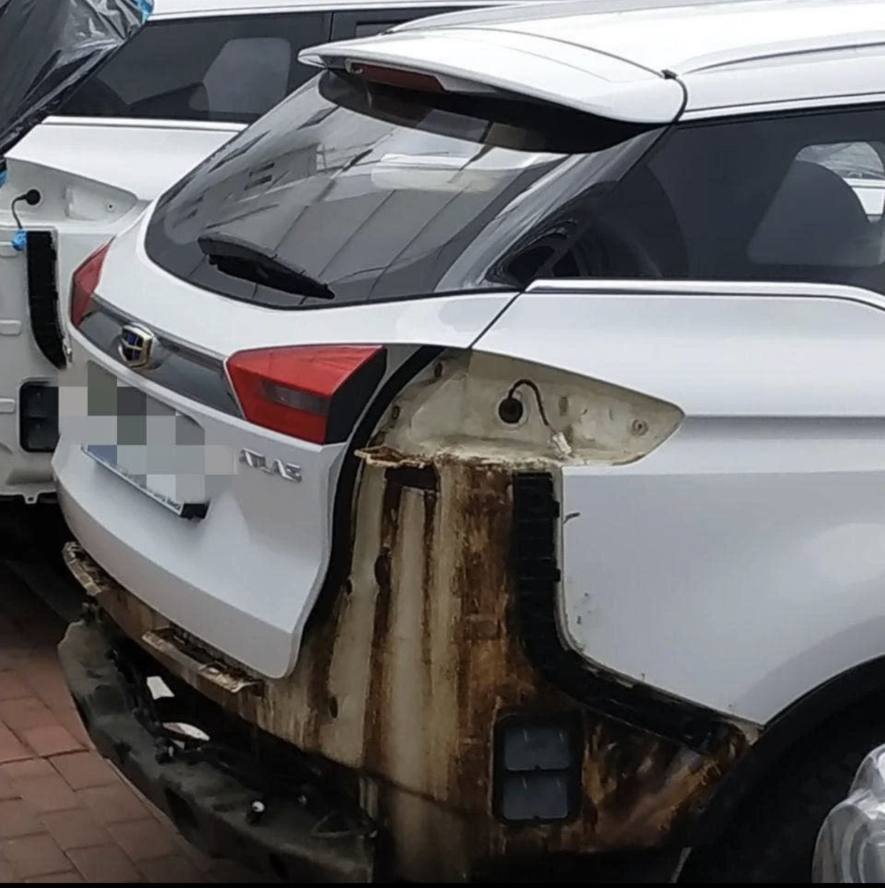 Geely atlas ржавчина. Гниет ли хавал. Haval h9 ржавчина. Гниет ли хавал. Ржавый китайский автомобиль.