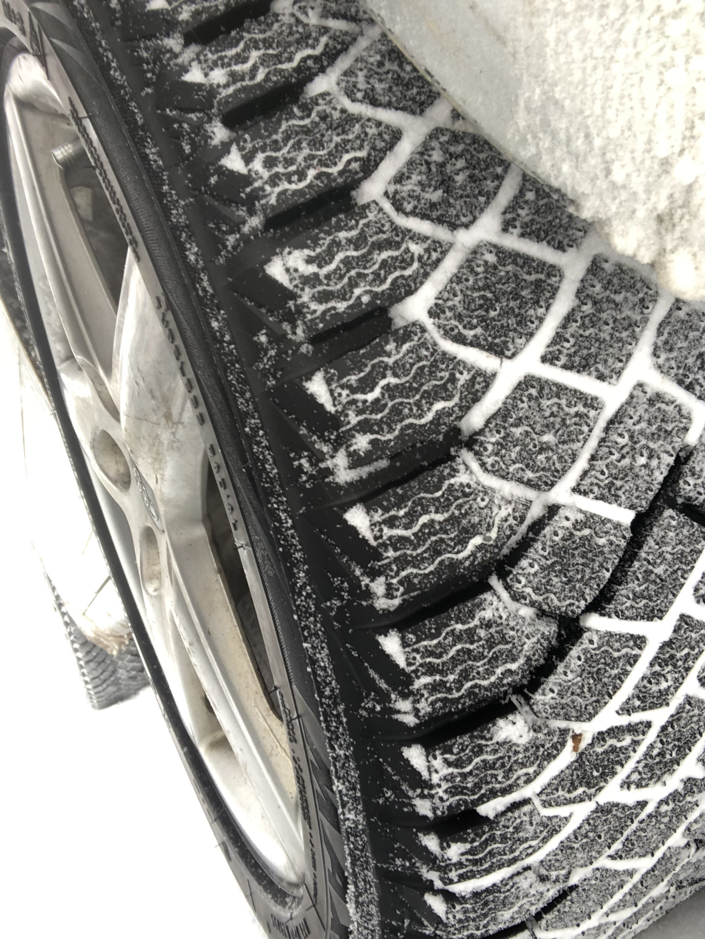 Maxxis зима. Зимняя резина Maxxis.