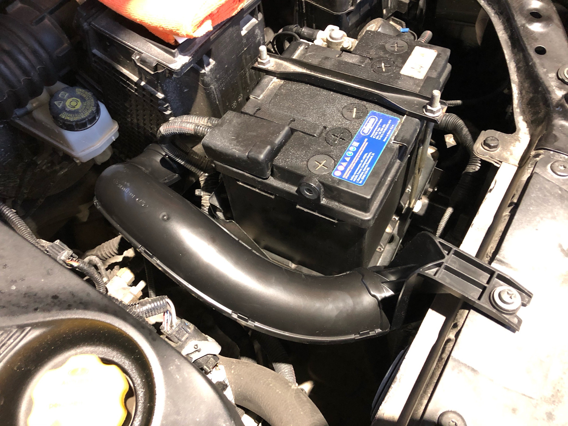 Неприятный стук пластмассы под капотом — Lada Vesta (1G), 1,6 л, 2017 ...