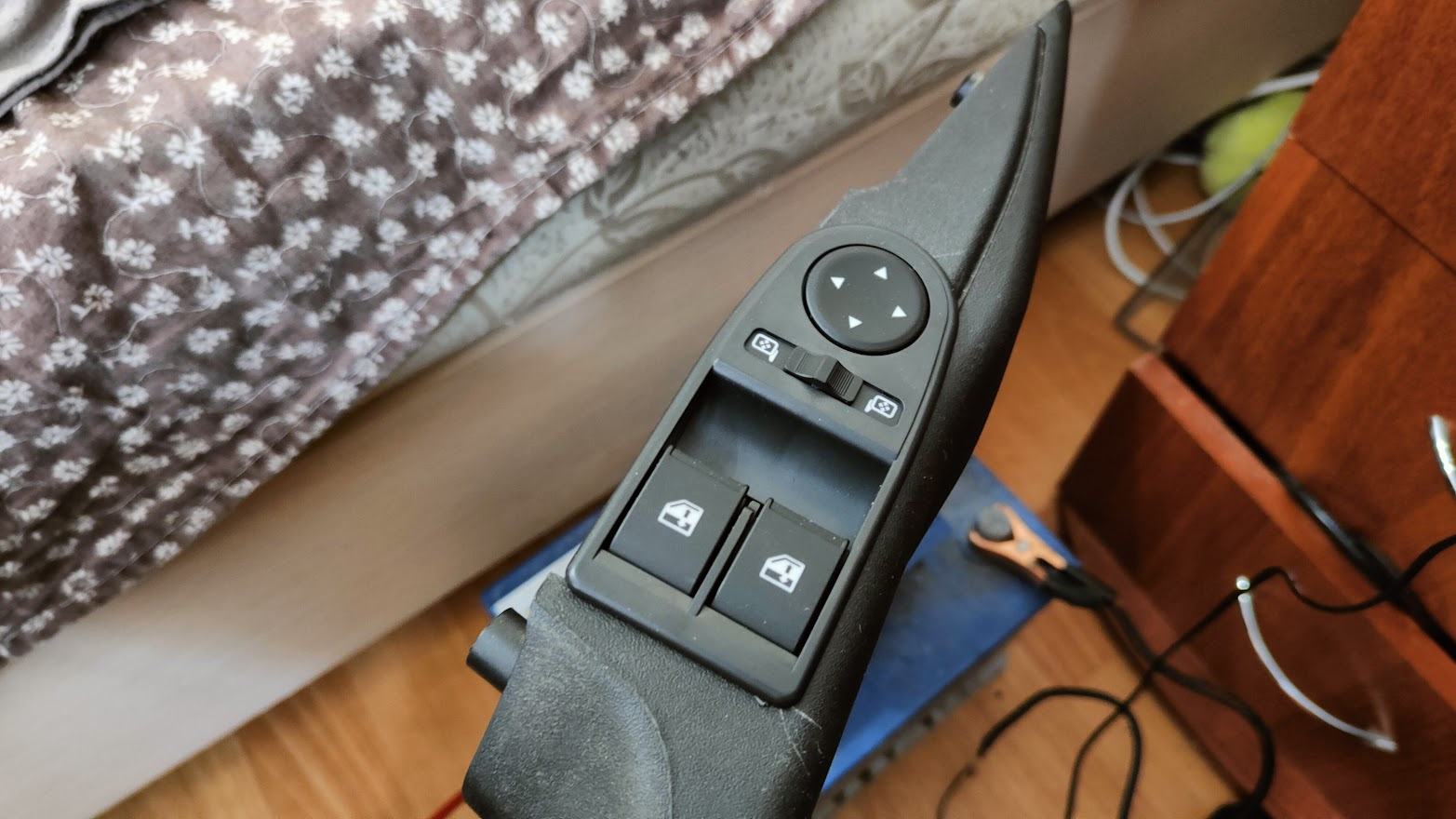 Гранта кнопки ч. 1 — Chevrolet Niva, 1,7 л, 2004 года | электроника ...