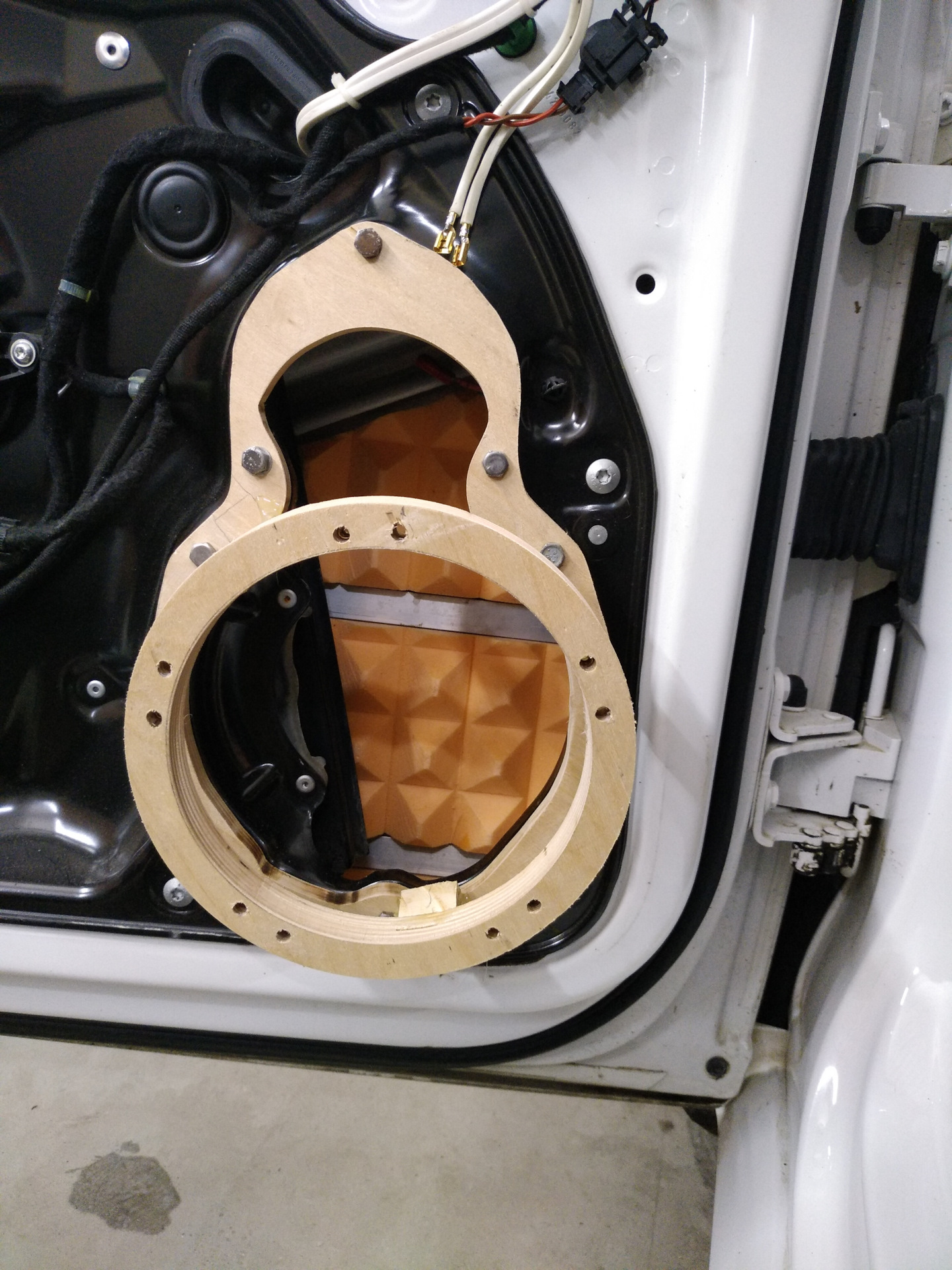 Шаблон динамиков передних. — Volkswagen Passat B7, 2 л, 2011 года ...