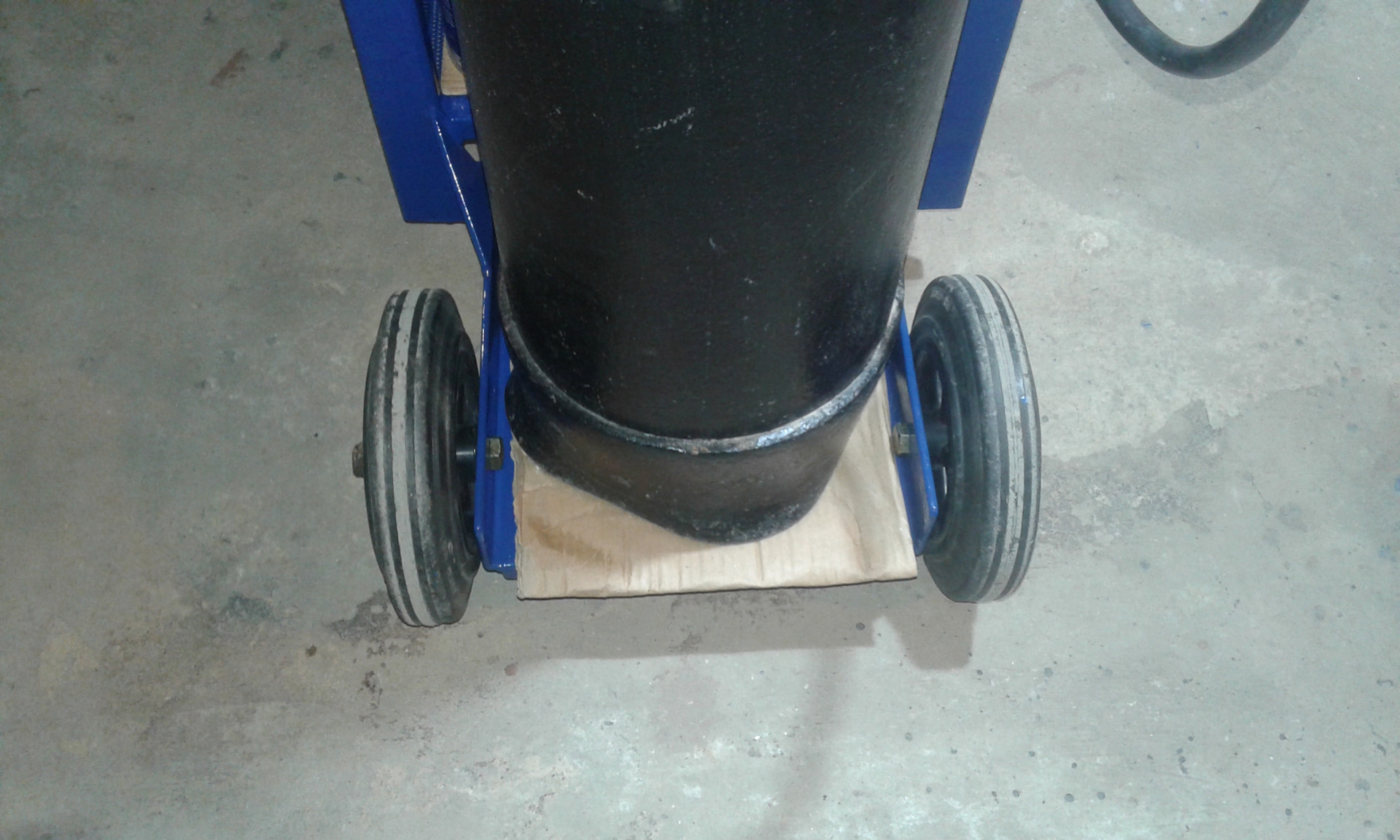 Крепление колеса сварочной тележки — Сообщество «Кузовной Ремонт» на DRIVE2