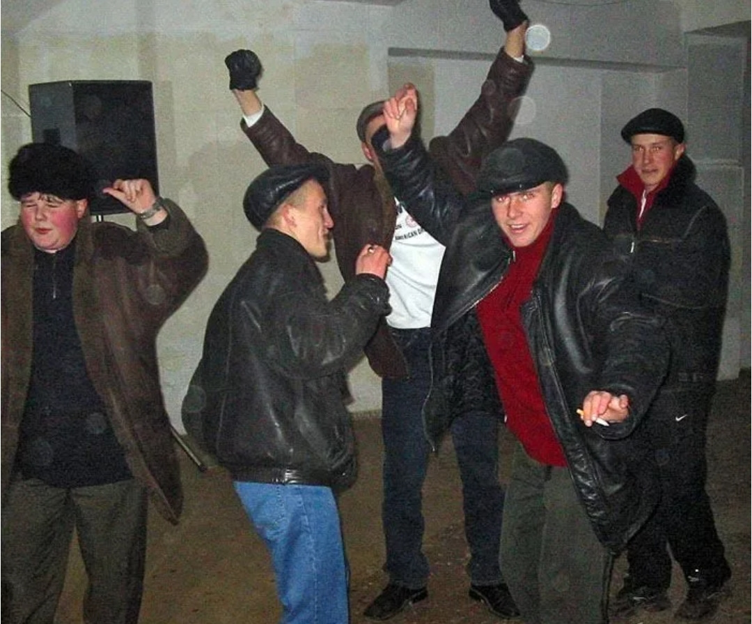 Мем гопники