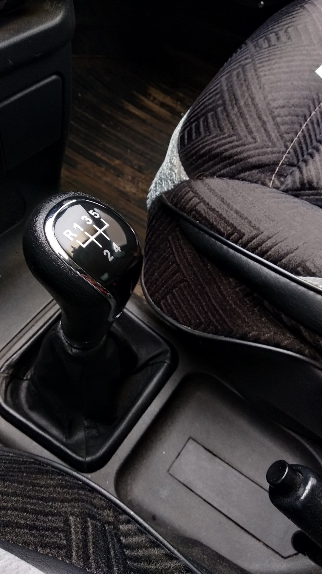 Чехол рычага кпп ваз 2114. Мкпп ваз 2114. Кпп ваз 2114. Коробка переключения ваз 2114. Коробка переключения ваз 2114.