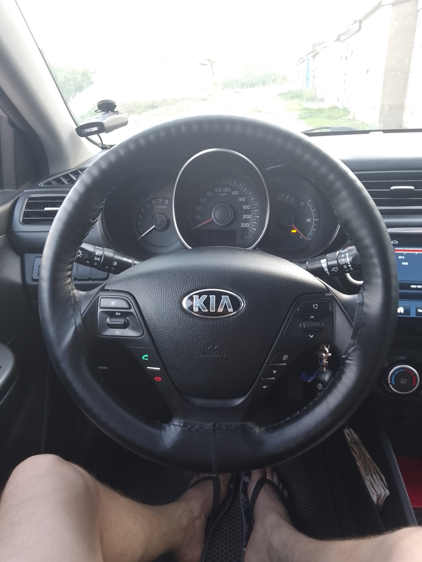 Кнопки работают — KIA Rio (3G), 1,4 л, 2015 года | аксессуары | DRIVE2