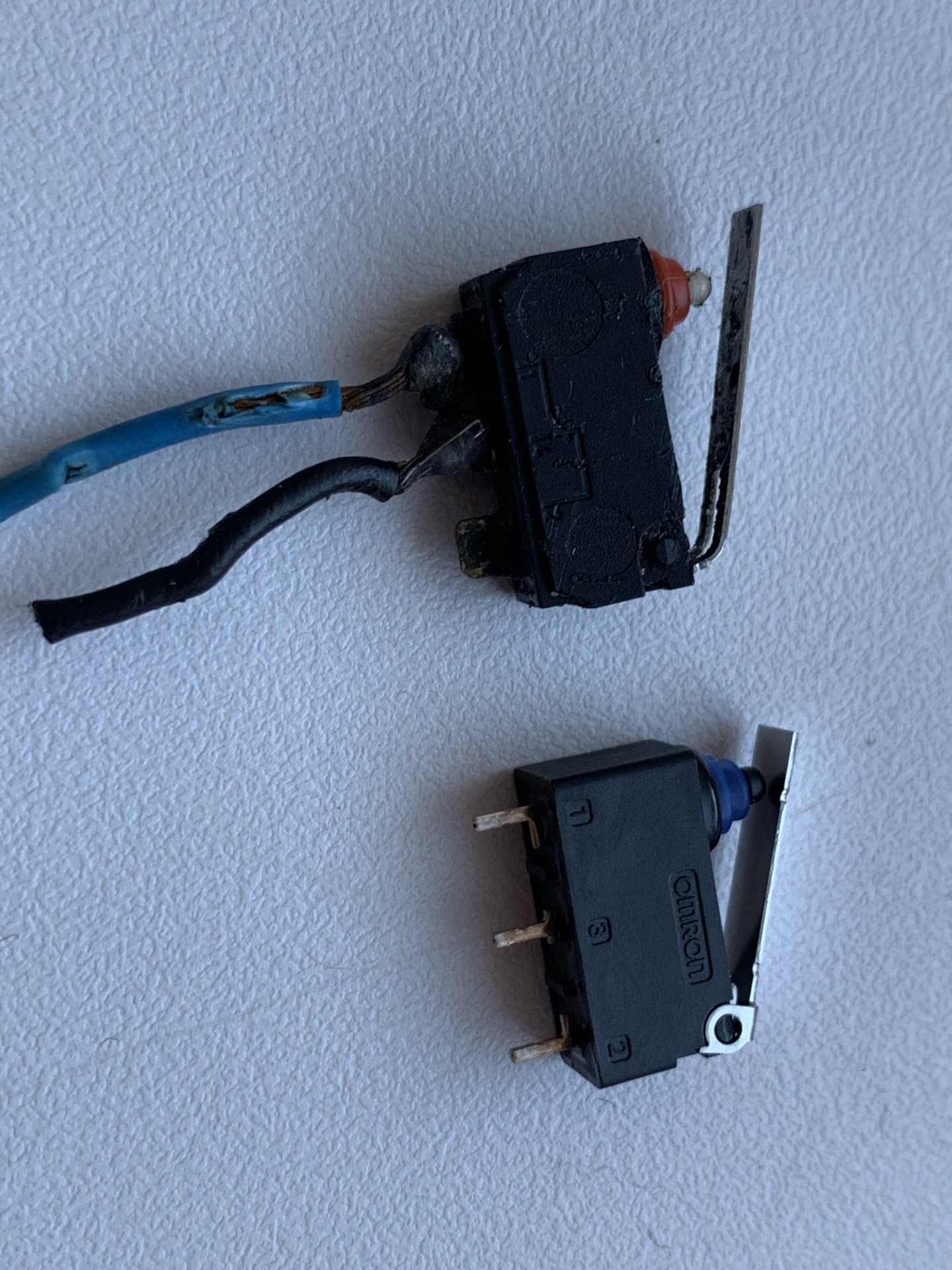 Нежданчик, загорелся чек открытия капота.😒 — Volvo XC60 (1G), 2,4 л ...