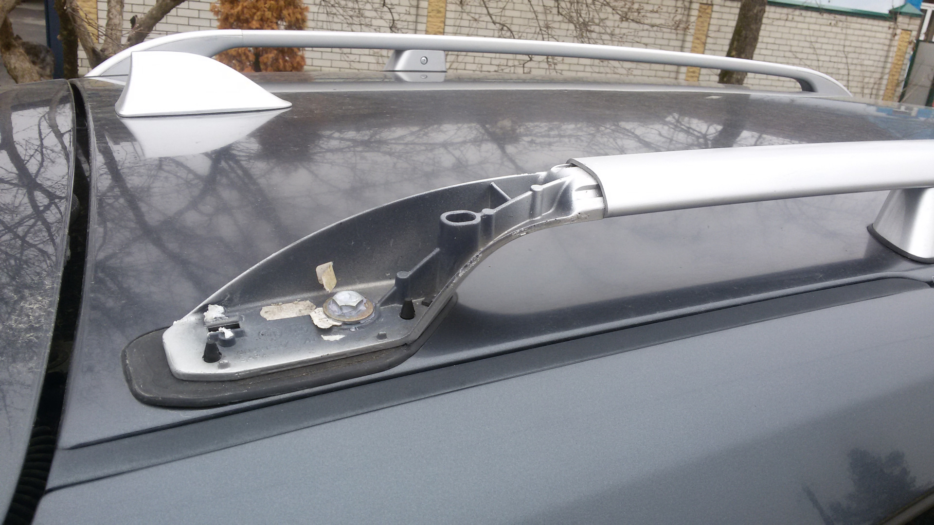 Потерял декоративную крышку на рейлинге. — Renault Laguna II, 1,9 л ...
