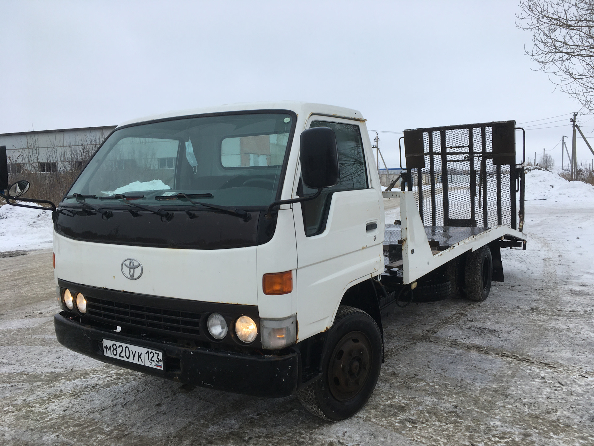 Toyota Dyna 3.6 дизельный 1999 | Эвакуатор на DRIVE2