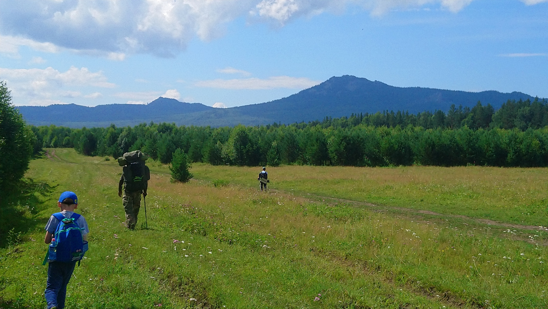 Башкирская швейцария. Башкирская рица павловка. Башкирская швейцария. Путешествие по башкирии. Деревня швейцария в башкирии.