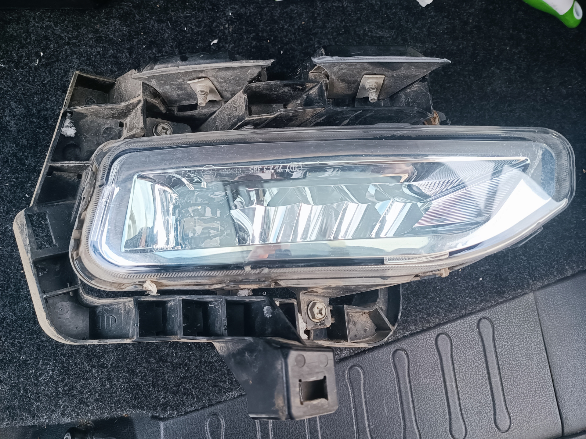 в поисках LED птф — Nissan Note e-Power, 1,2 л, 2017 года | аксессуары ...