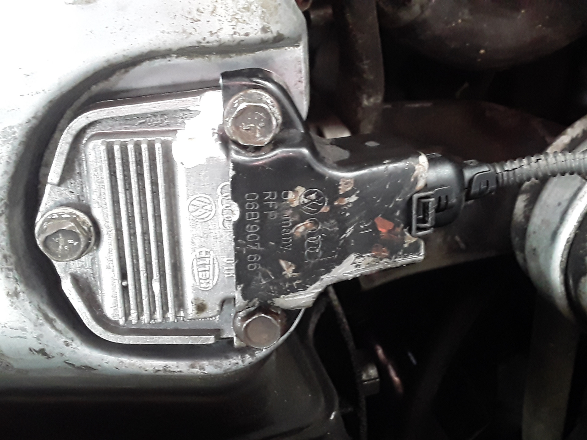 G266 Датчик температуры и уровня масла БЕСИТ — Audi A4 (B5), 1,9 л ...