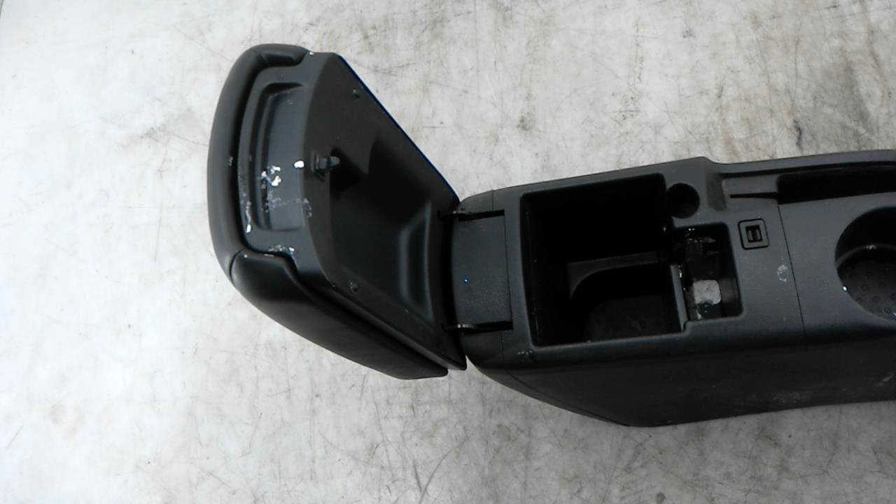 Как снять подлокотник ниссан кашкай j11 251. Допы в подлокотник. - Nissan X-Trail II (t31), 2 л, 2014 года аксессуары DR
