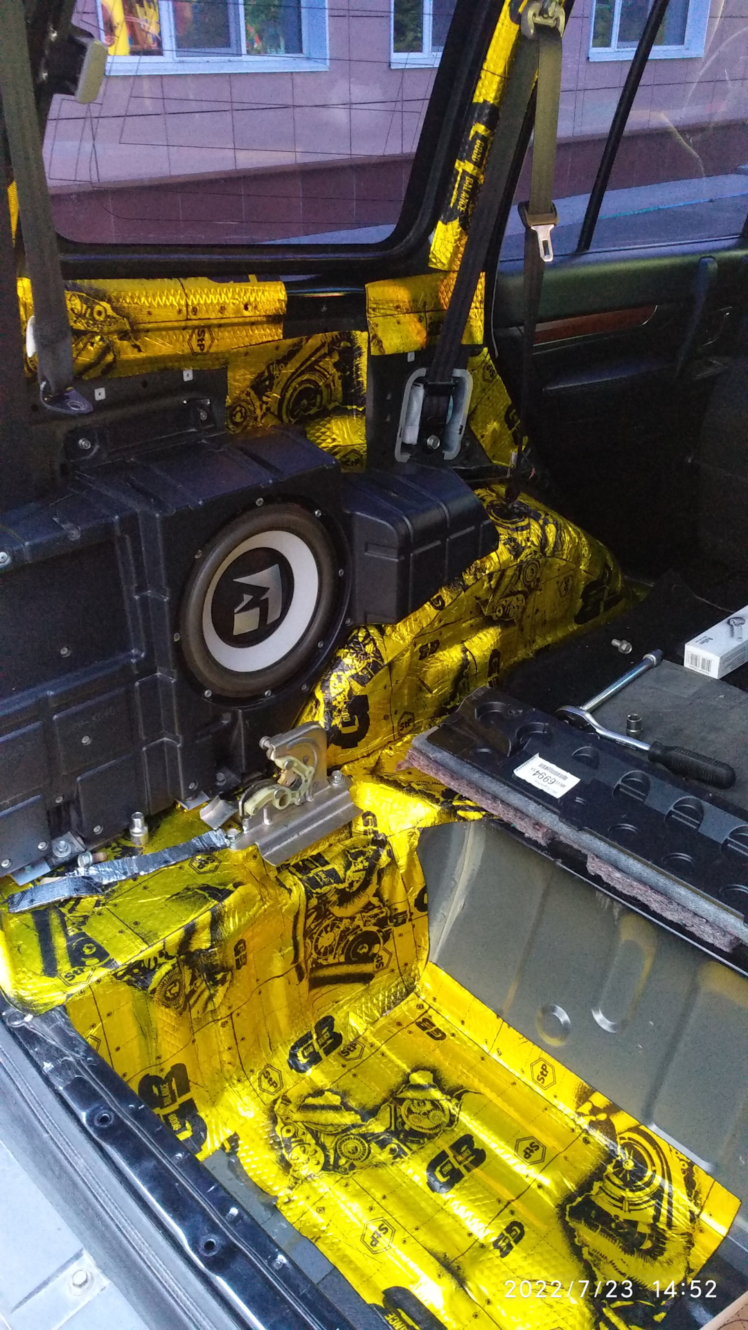 Замена динамиков — Mitsubishi Pajero (4G), 3 л, 2010 года | аксессуары ...