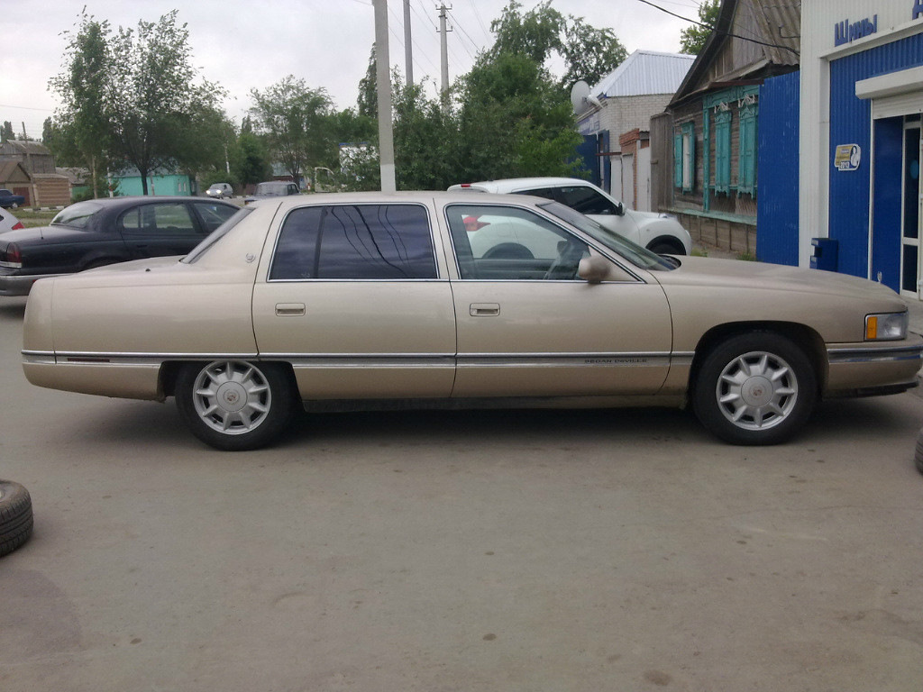 Cadillac DeVille, Москва — Сообщество «Брошенные Машины» на DRIVE2