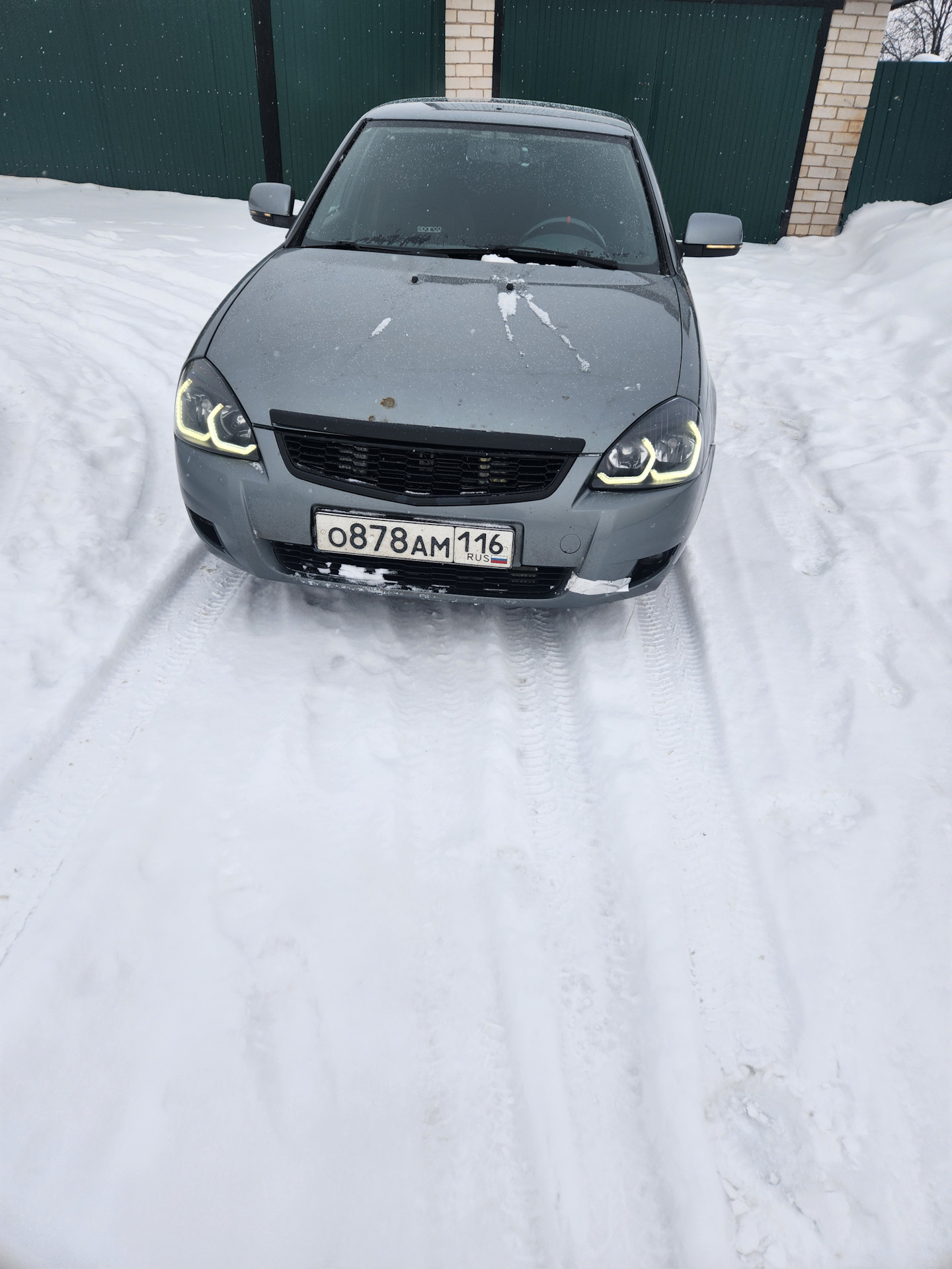 Диодные чёрные маски на приору — Lada Приора хэтчбек, 1,6 л, 2011 года ...