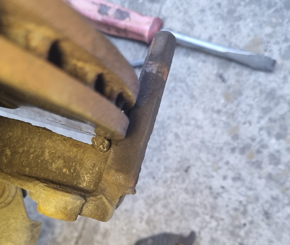 Скрежет в тормозах — Skoda Octavia A5 Mk2, 1,6 л, 2011 года | поломка ...