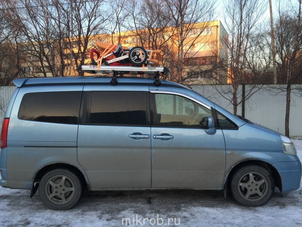 Багажник ниссан серена. Nissan Serena c24 рейлинги. Серена с24 багажник. Багажник на Ниссан Серена с25. Багажник на крышу Ниссан Серена с25.