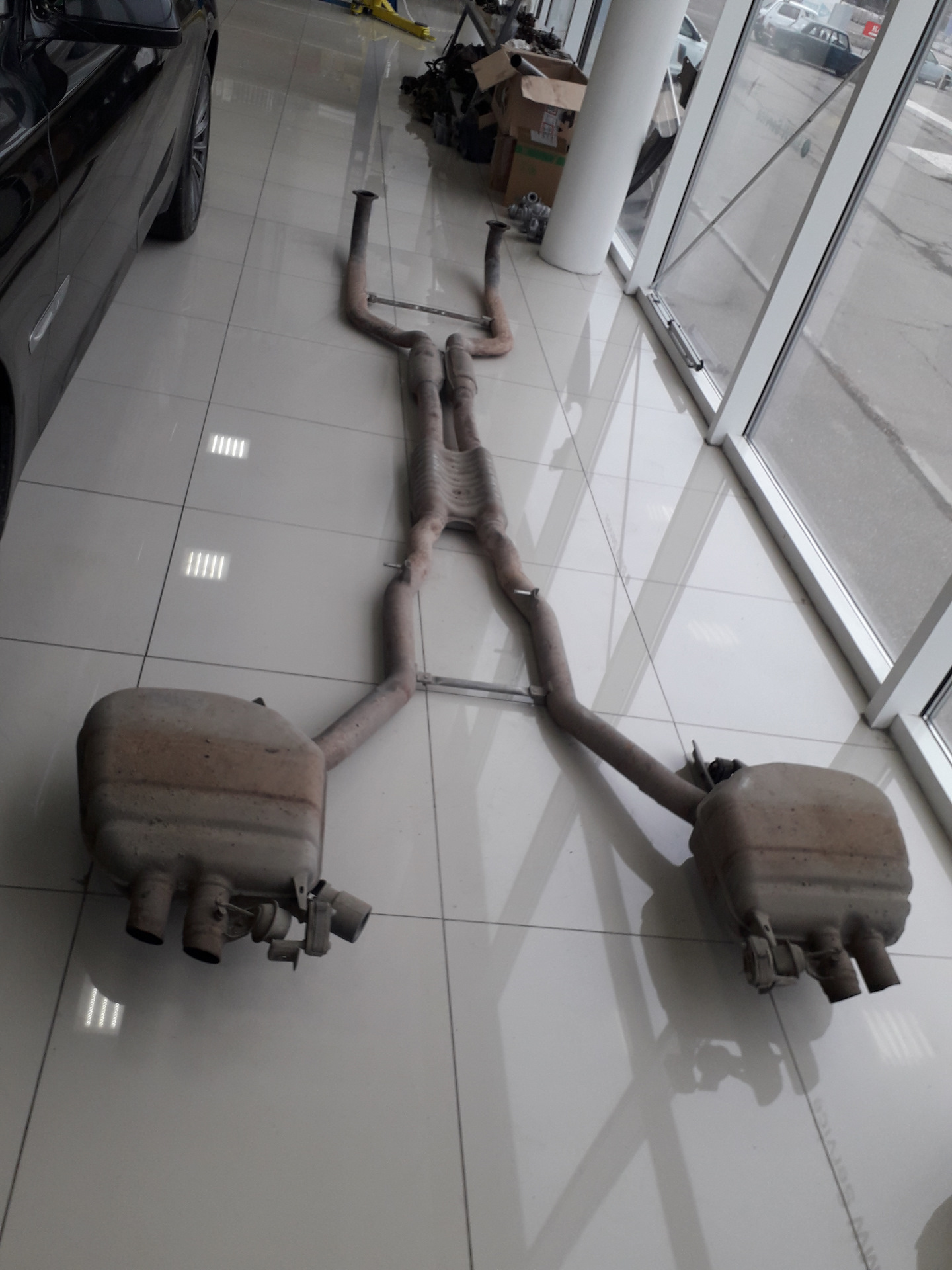 Установка резонатора Гельмгольца — BMW 5 series (F10), 3 л, 2011 года ...