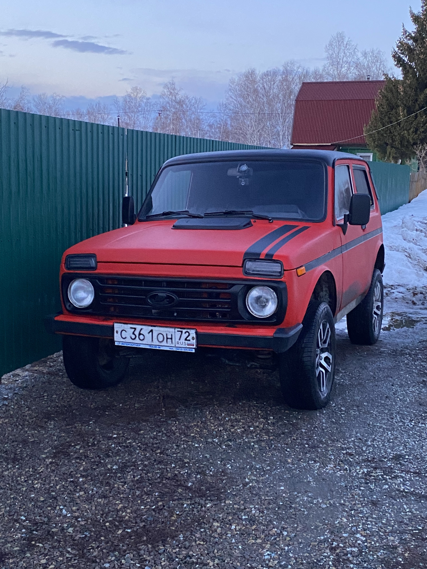 Твердый ковролин Нива 3Д — Lada 4x4 3D, 1,6 л, 1993 года | просто так ...
