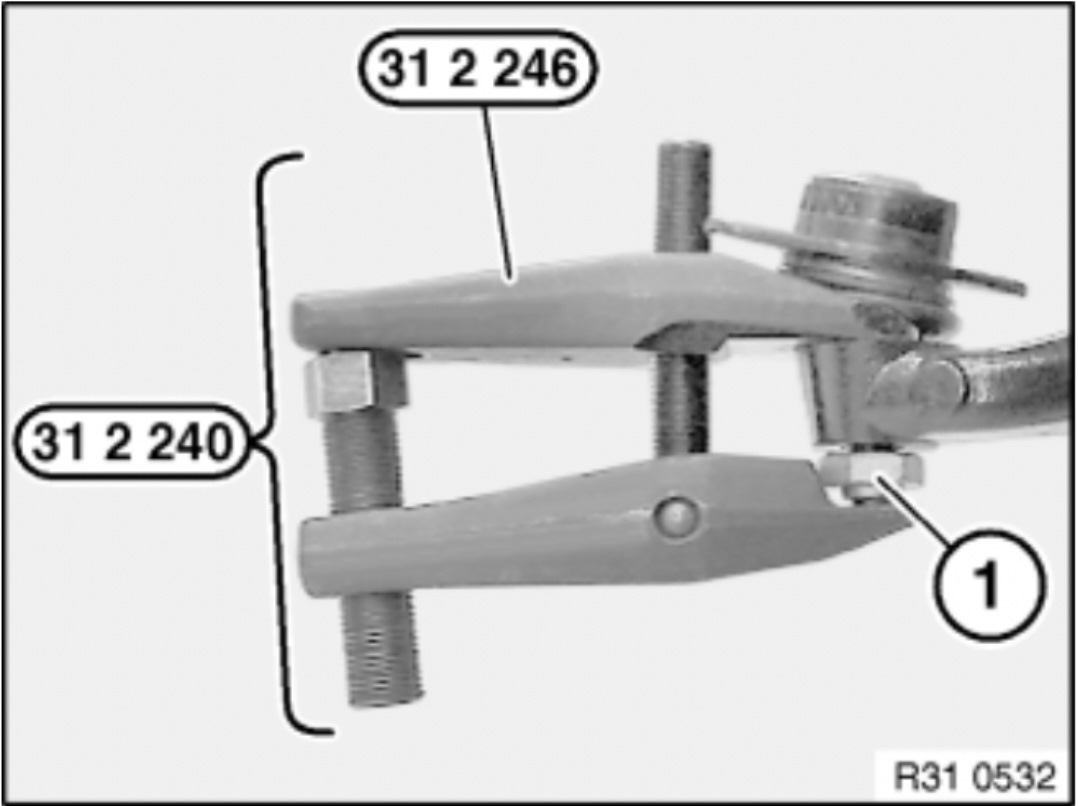12.31 1 2. Съемник шаровых опор БМВ е34.